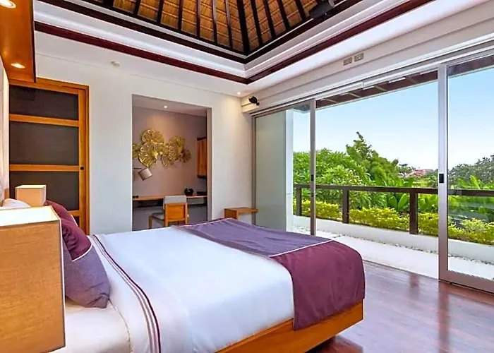 ホテル Yarrow Flower 3 Bedroom Private Pool Zn48 3*